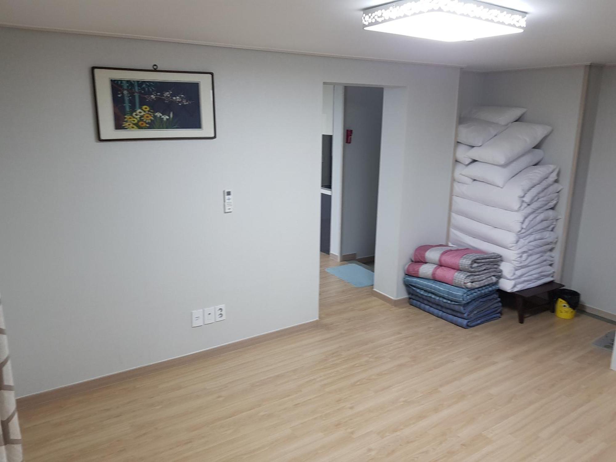 Gilson Guesthouse Sokcho Bagian luar foto