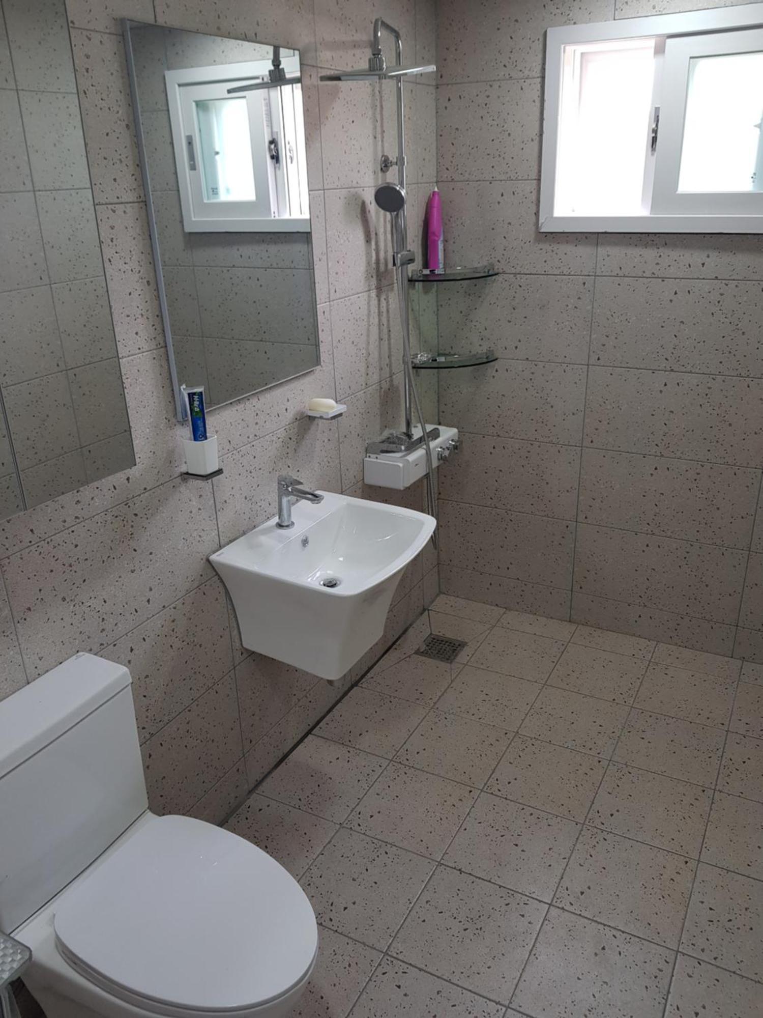 Gilson Guesthouse Sokcho Bagian luar foto